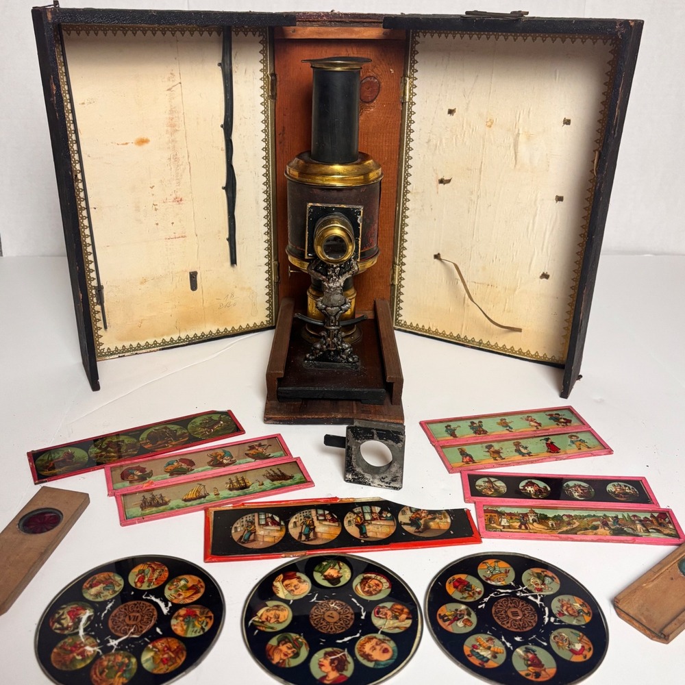Antique Lanterna Magica Magic Lantern German Projector Set with Glass Slides Box - Picture 12 of 16
